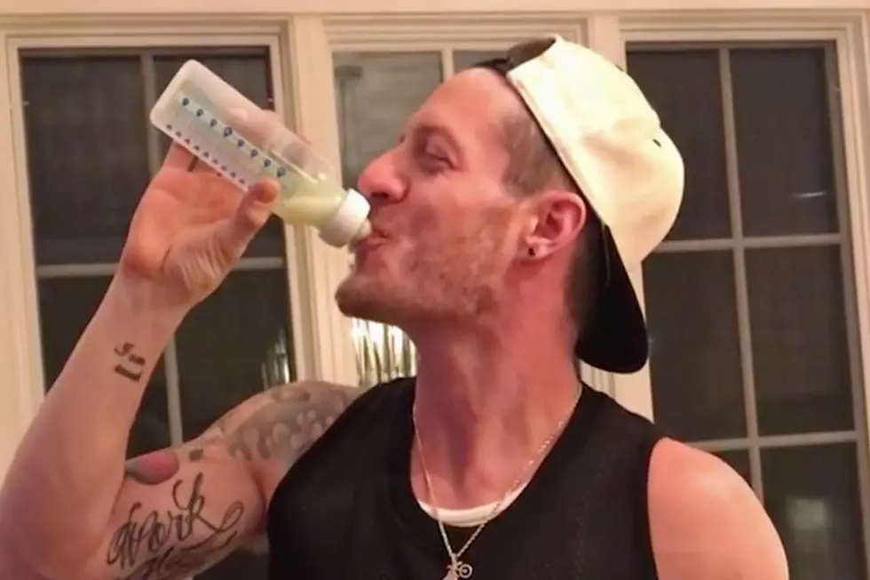 Watch Tyler Hubbard Taste His Baby’s Milk, Then Go Back for More!