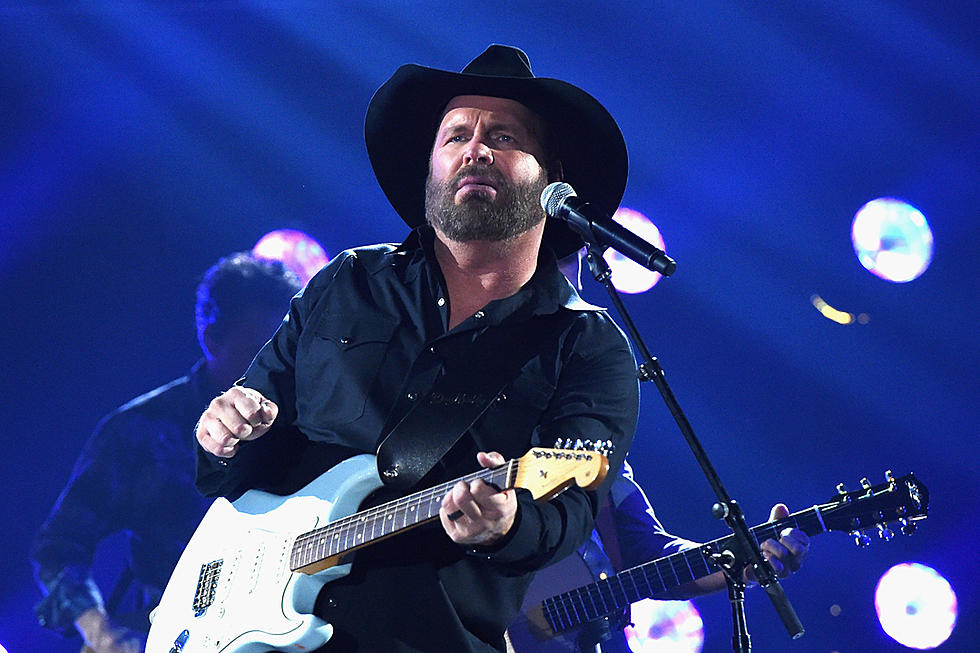 Garth Brooks Covers George Strait at Opening Night of Rodeo Houston