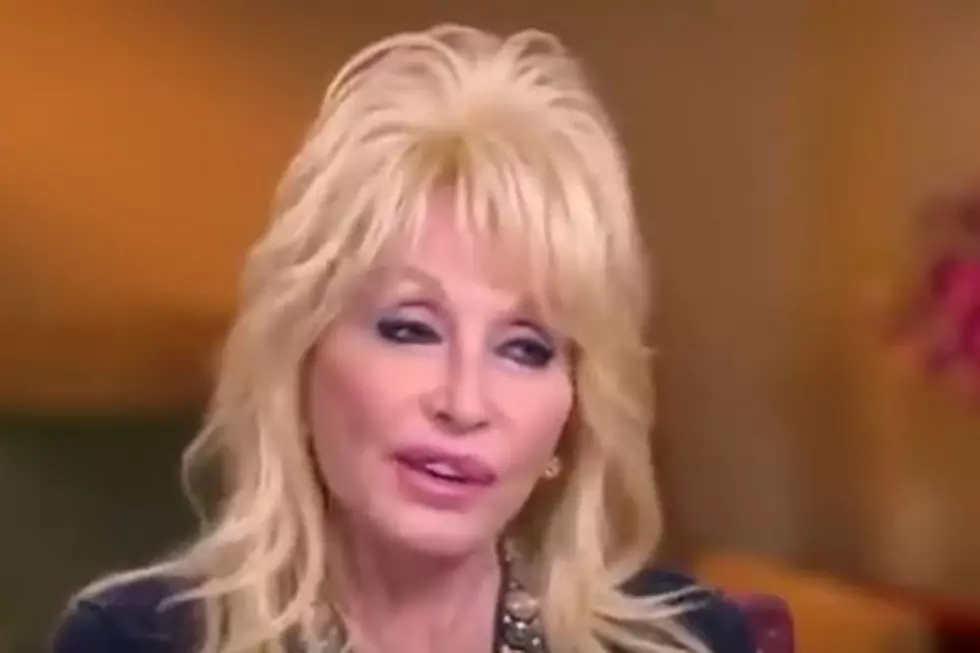 If You Ask Dolly Parton About Politics, She&#8217;ll Shut You Down: &#8216;I&#8217;m an Entertainer&#8217;