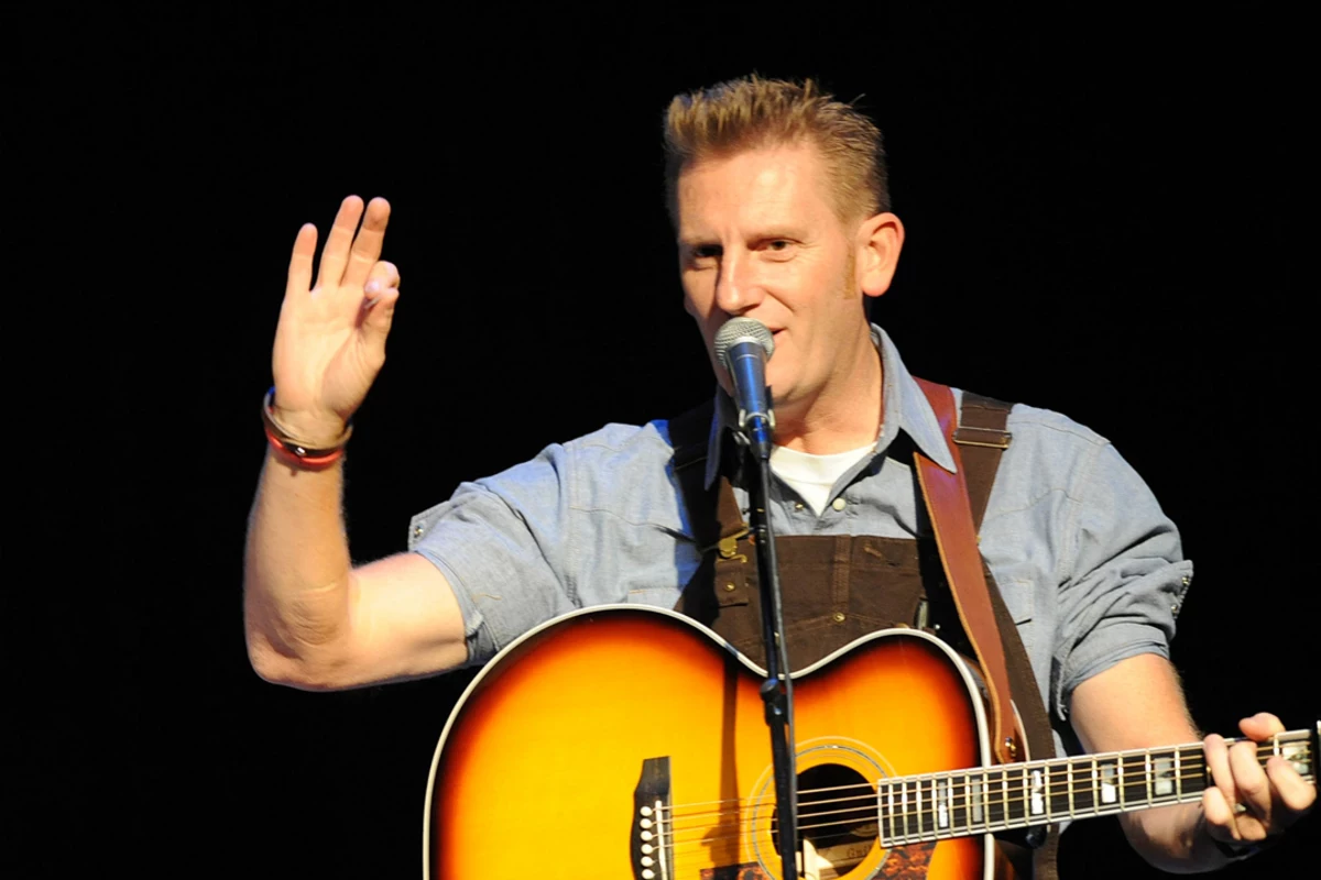 Rory Feek Will Play More Solo Concerts in 2018