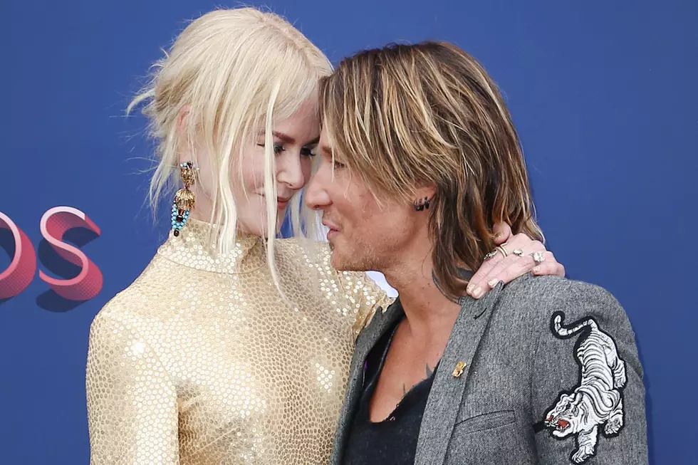 Keith Urban and Nicole Kidman Cozy Up on ACM Awards Red Carpet