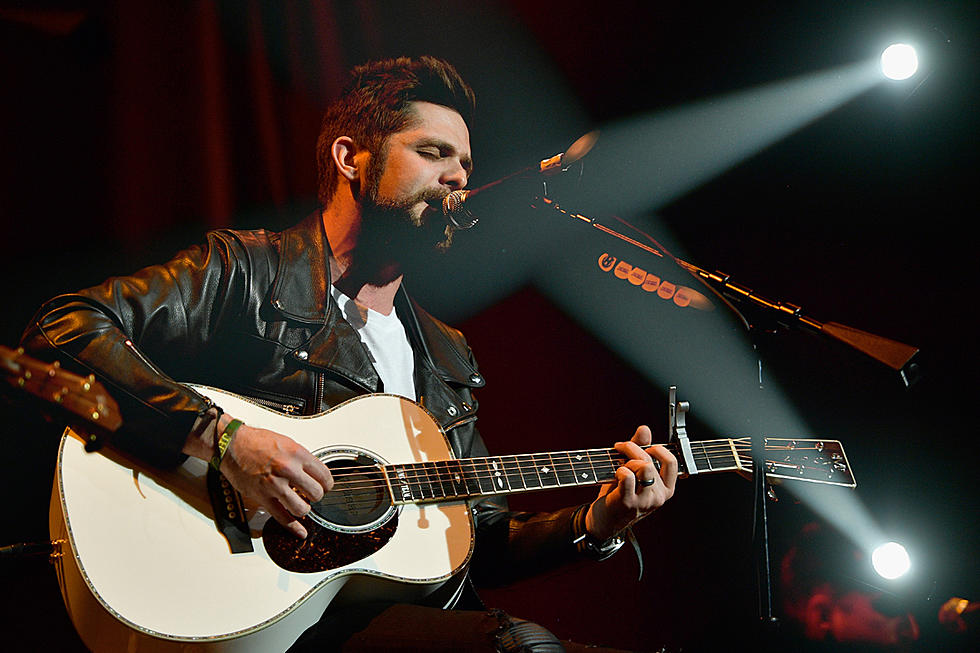 Summer’s Here, and Thomas Rhett’s Babies Are Beach Bunnies [Picture]