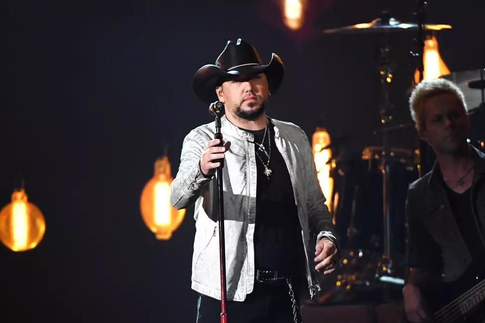 Jason Aldean Returns to Las Vegas, Performs ‘You Make It Easy’ on ACMs