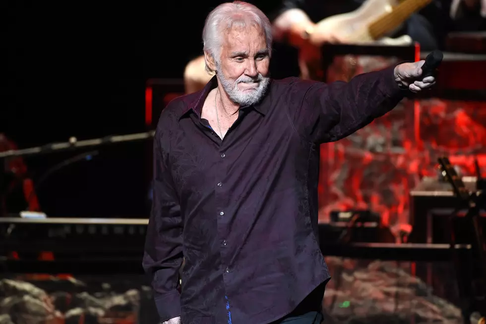 Kenny Rogers Cancels Rest of 2018 Tour Due to Health Issues