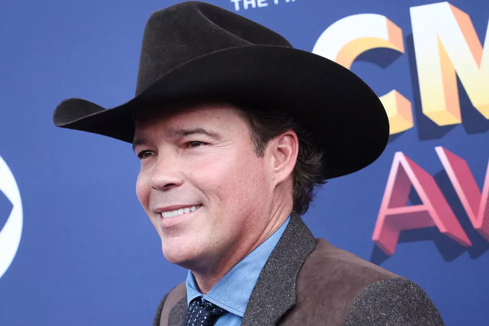 Clay Walker Digitally Releases 2003 Album to Fans, Just When They Might Need It the Most