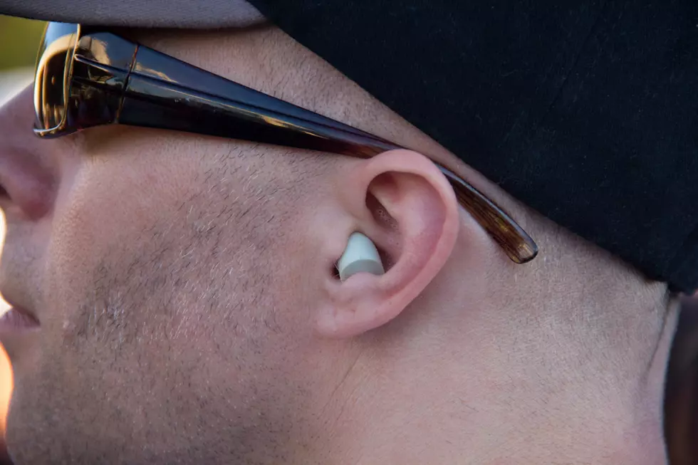 earplugs