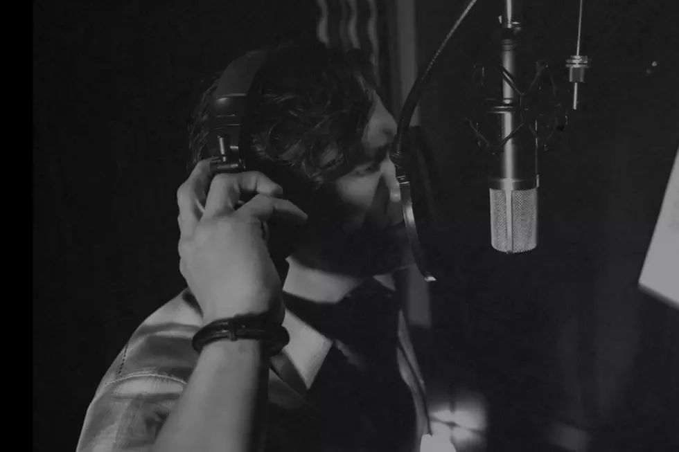 Joe Nichols Takes Us Into the Studio for ‘Billy Graham’s Bible’ Lyric Video [Watch]