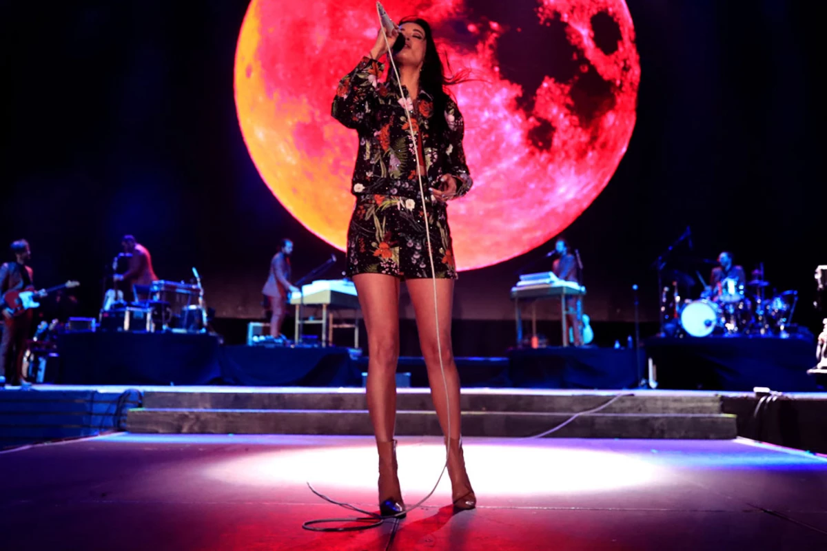 Kacey Musgraves Chronicles Her ‘Metamorphosis’ on ‘Golden Hour’