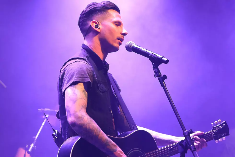 Devin Dawson Is at His Most Vulnerable on Raw and Real &#8216;Dark Horse&#8217; [Listen]