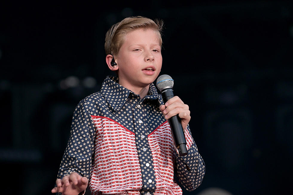 Watch Yodeling Walmart Boy Mason Ramsey Slay the National Anthem