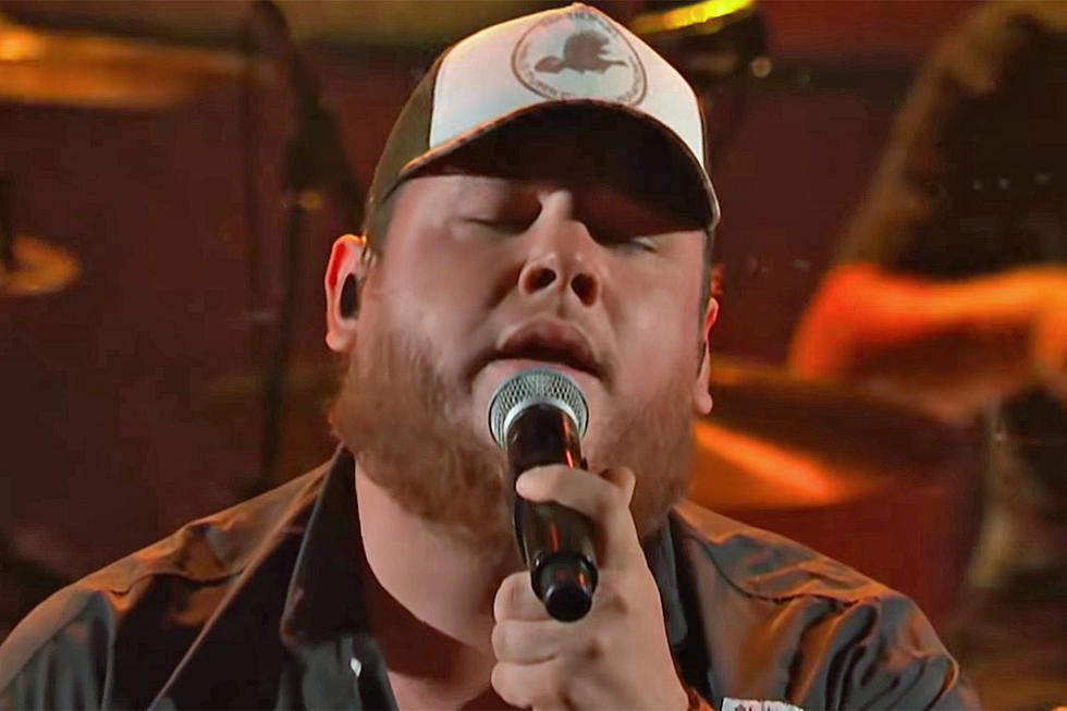Luke Combs Turns on the Romance With ‘One Number Away’ on ‘Colbert’ [Watch]