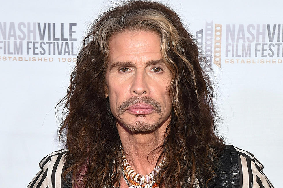 Steven Tyler Shoves Fan on Live Television [Watch]