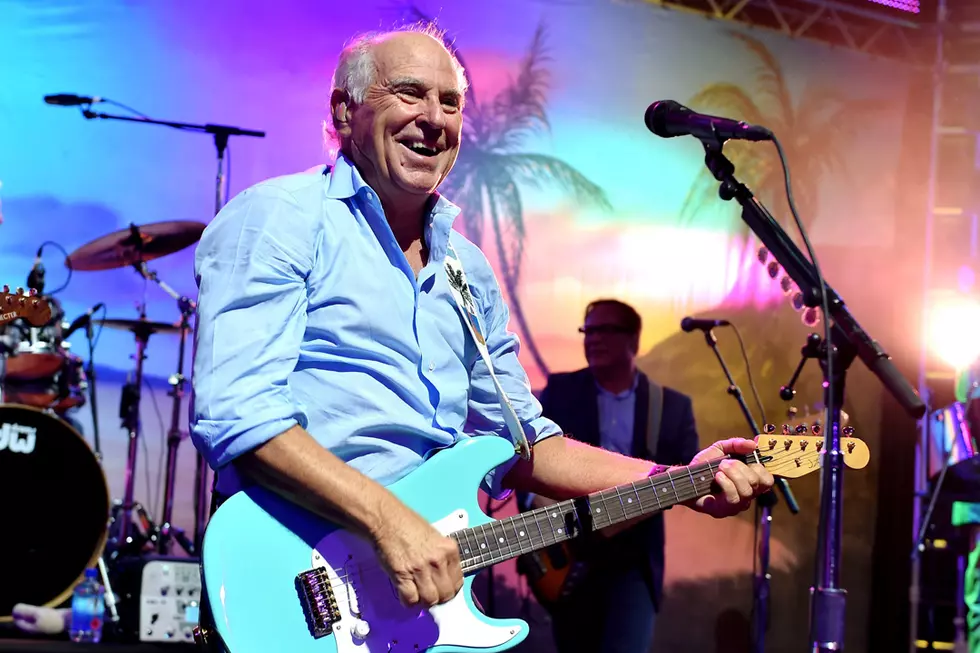 Jimmy Buffett Performs Anthem at NFC Championship Game, Drops the Mic