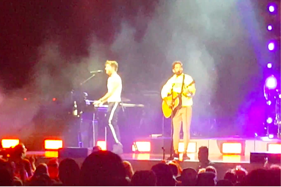 Thomas Rhett Pops Up at Charlie Puth Show, Performs ‘Die a Happy Man’ [Watch]