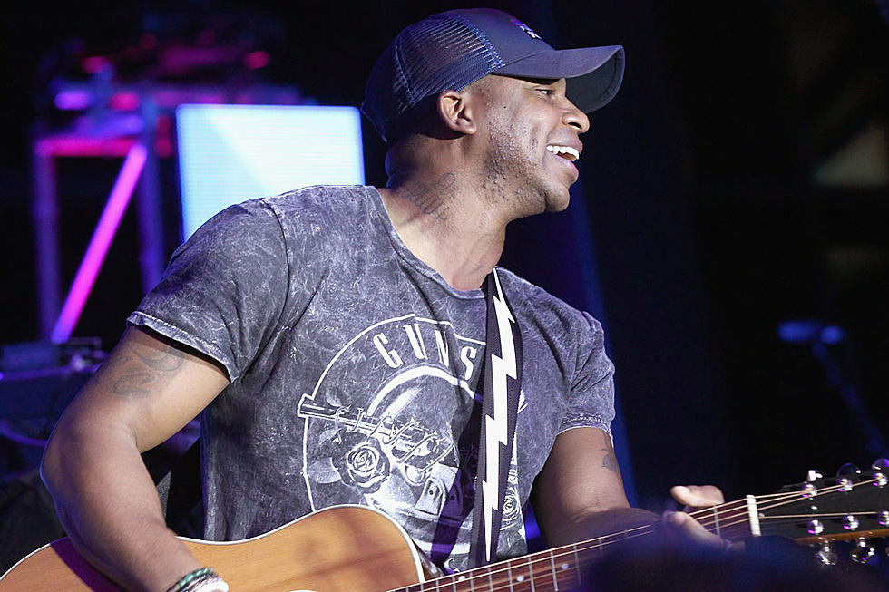 Jimmie Allen&#8217;s Purple Scarf Honors His Grandmother, and He Carries It to Every Show