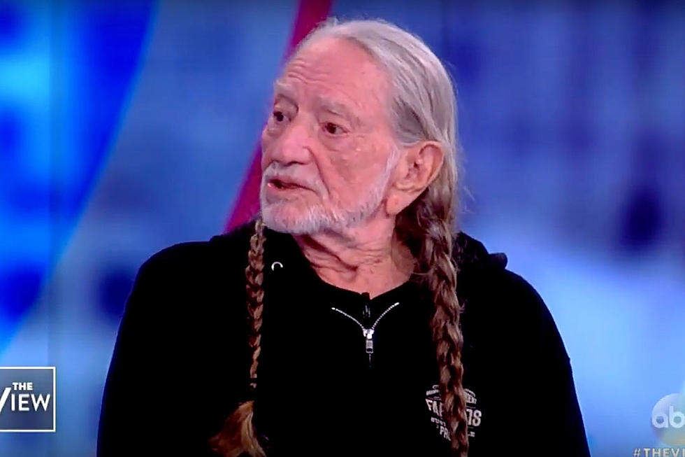 Willie Nelson Responds to Beto O’Rourke Backlash: ‘They’re Entitled to Their Opinions’