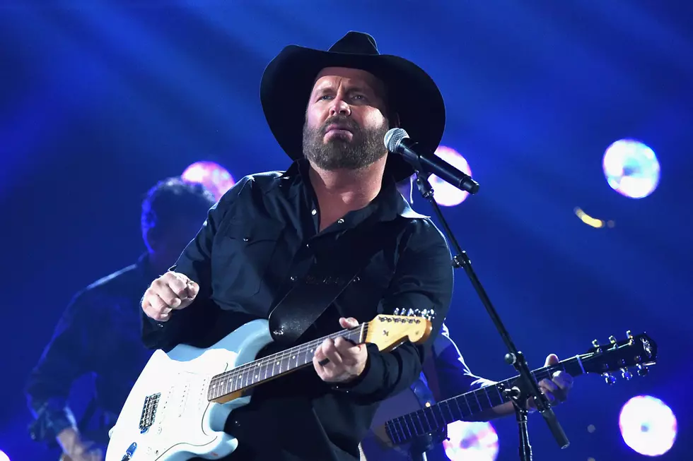Garth Brooks Reveals Why He May Not Perform at the 2018 CMAs