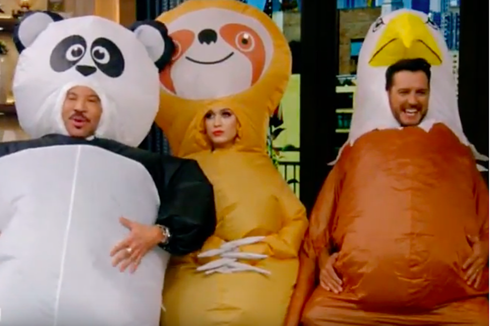 Luke Bryan + Fellow &#8216;American Idol&#8217; Judges Don Hilarious Halloween Costumes on &#8216;Kelly and Ryan&#8217; [Watch]