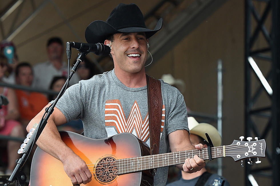What Does Aaron Watson Miss Most on Christmas? You Can Probably Relate