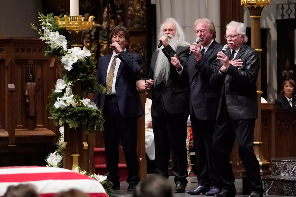 Oak Ridge Boys Land a Perfect Joke Before ‘Amazing Grace’ Performance at President Bush’s Funeral