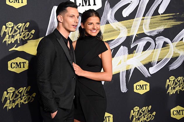 Devin Dawson Plans to Heat Things Up with Girlfriend Over the Winter Break