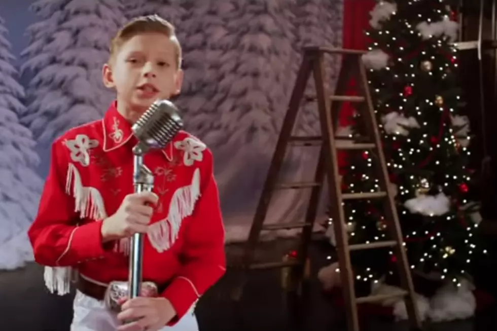 Mason Ramsey Is Having a Western ‘White Christmas’ in This Festive Video