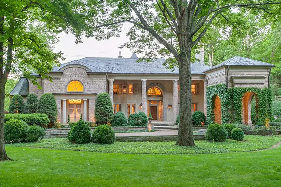 Why Kelly Clarkson, Brian Kelley + More Struggle to Sell These Massive Mansions