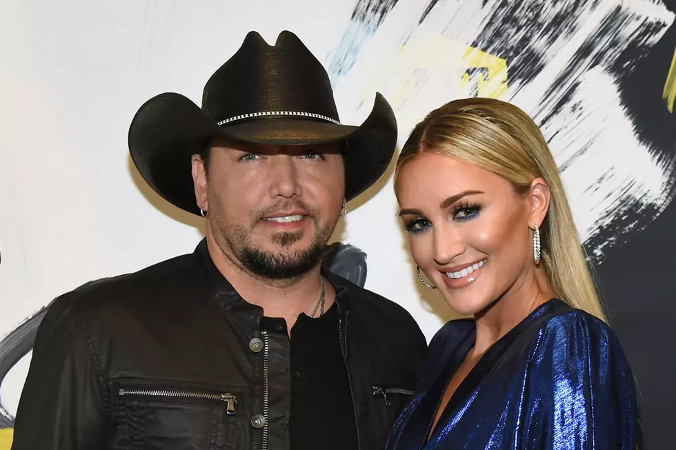 Jason Aldean and Wife Brittany Get Their Beach on for New Year’s Eve [Watch]