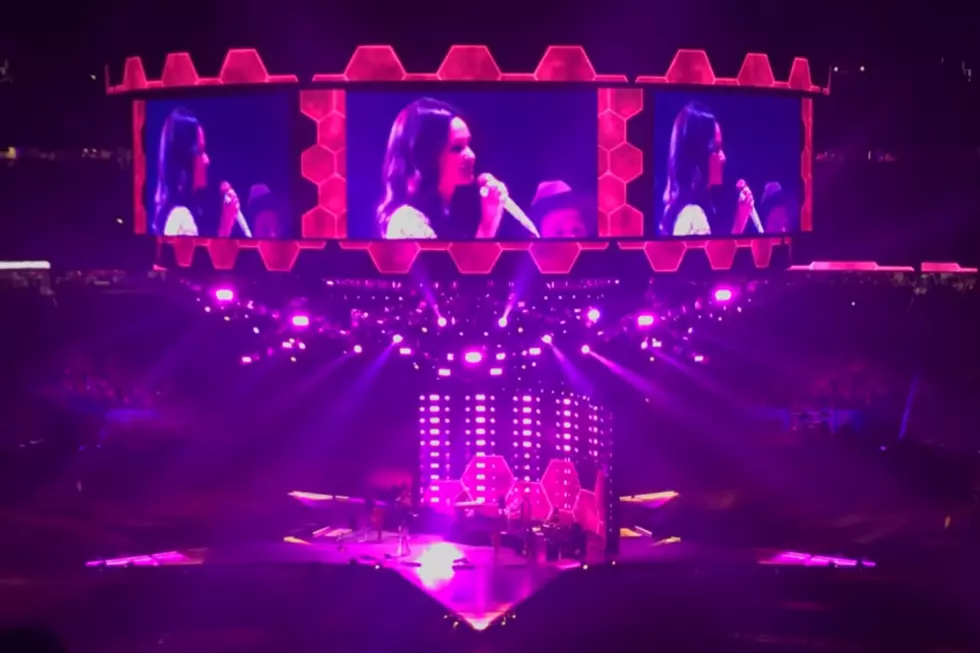 Kacey Musgraves Covers Selena at Houston Rodeo, Literally Rides Off on a Horse
