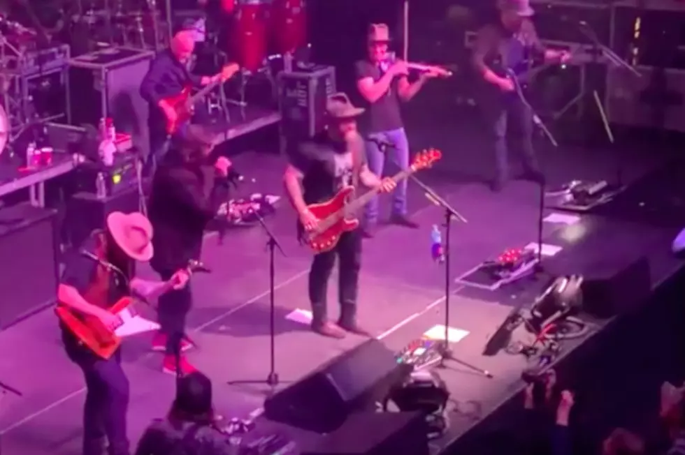 Zac Brown Band, Dave Grohl Perform Metallica’s ‘Enter Sandman’ at Pre-Super Bowl Party [Watch]