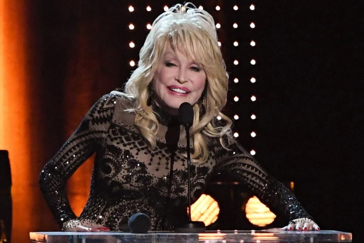10 Things You Should Know About Country Queen Dolly Parton1200 x 800