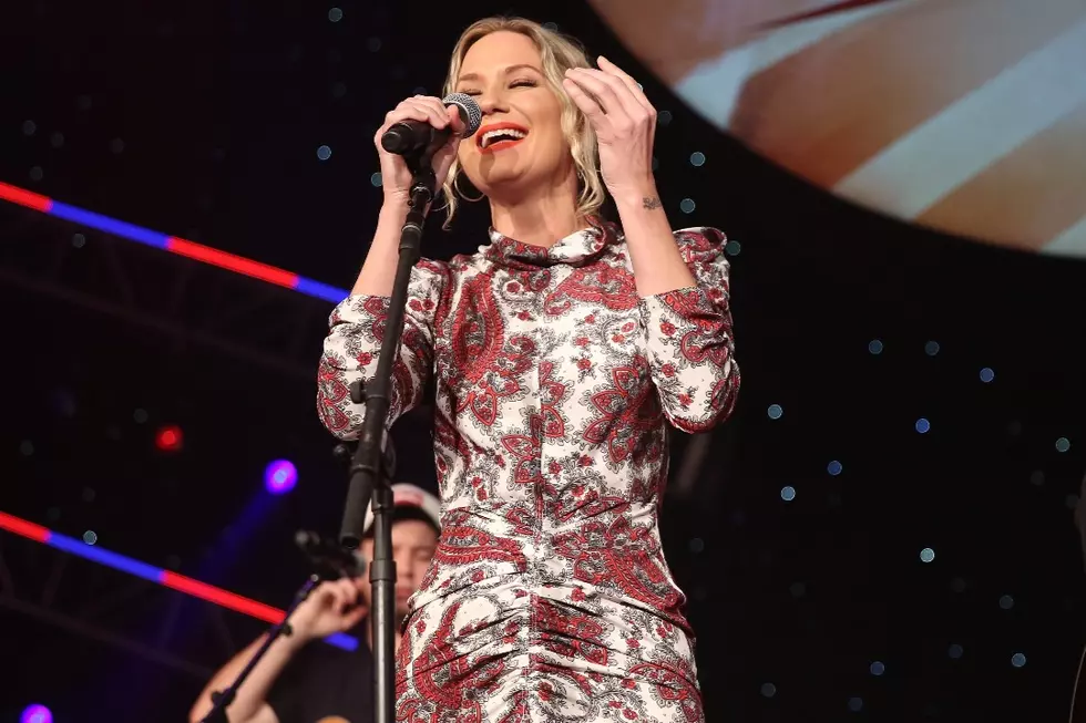 Jennifer Nettles Showcases Spectacular Everyday Women In ‘I Can Do Hard Things’ PSA [Watch]