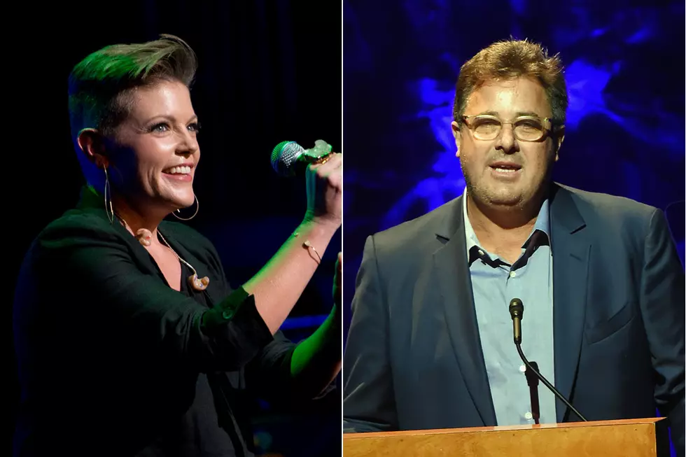 Remember When Vince Gill Defended the Dixie Chicks After the George W. Bush Controversy?