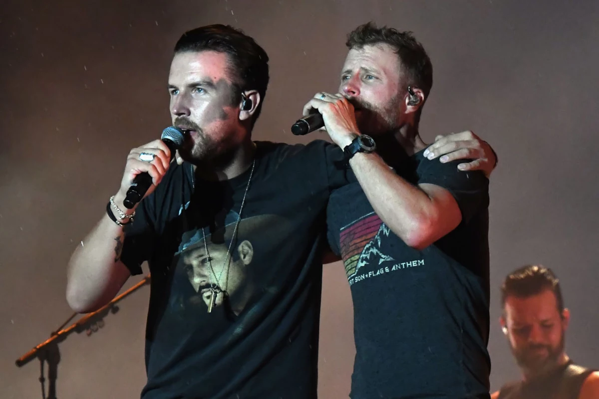 Dierks Bentley Brothers Osborne S Burning Man An Acm