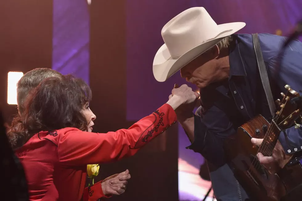 5 Monumental Moments From Loretta Lynn&#8217;s 87th Birthday Concert [Watch]