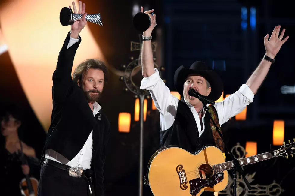 Brooks &#038; Dunn on Hosting Awards Shows: &#8216;We Panicked a Lot of Producers&#8217;