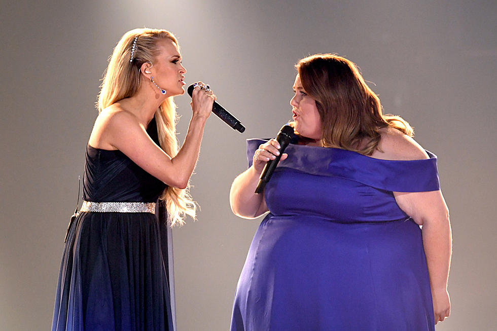 Carrie Underwood Joins ‘This Is Us’ Star, Country All-Stars for Stunning ACMs Performance