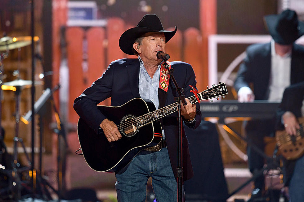 George Strait Closes Out the 2019 ACM Awards With &#8216;Every Little Honky Tonk Bar&#8217;