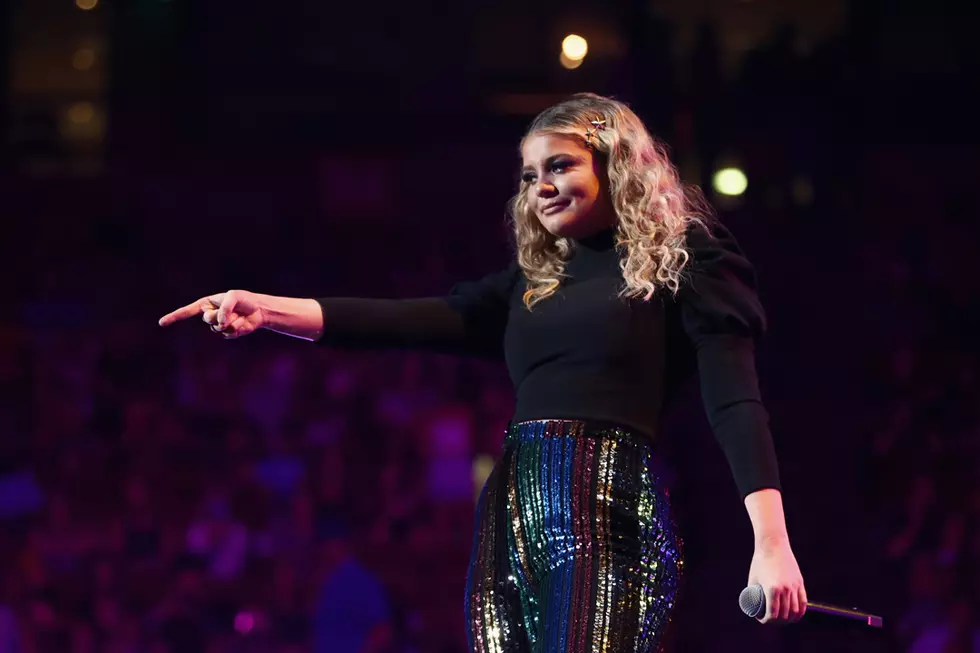 Lauren Alaina Reveals Headlining 2019 That Girl Was Me Tour Dates