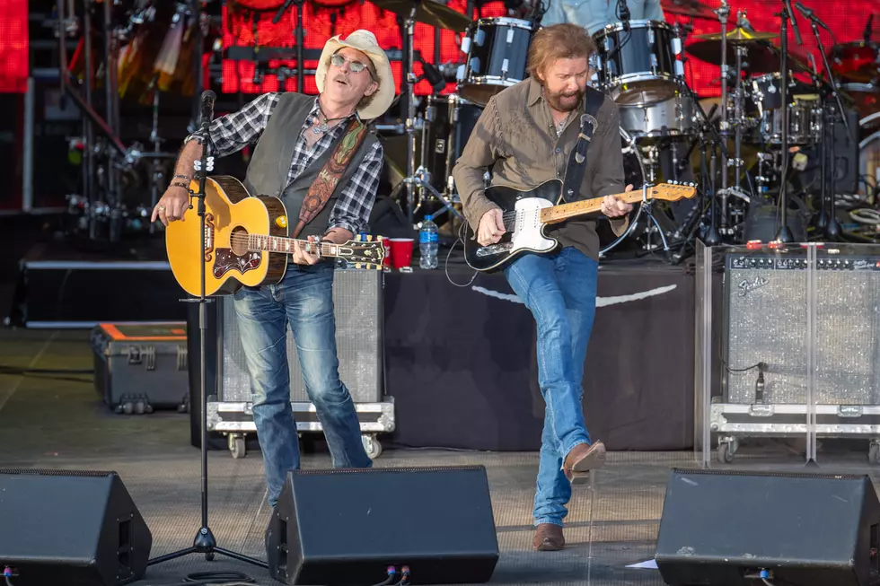 Brooks & Dunn Lead a ’90s Country Revival at 2019 Taste of Country Festival [Pictures]