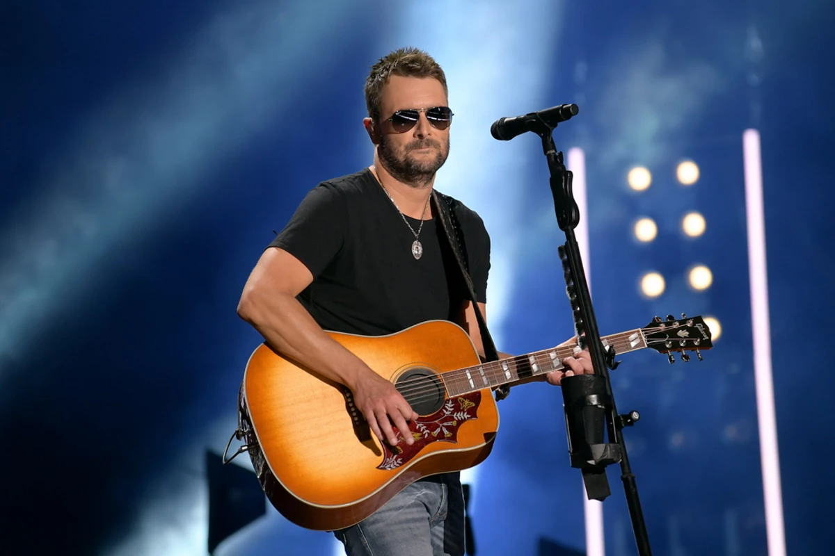 Watch Eric Church's CareerSpanning 2019 CMA Fest Acoustic Medley