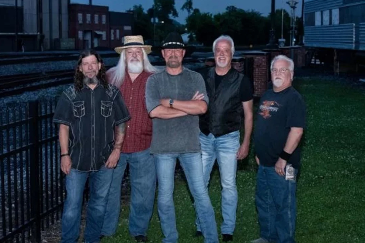 Confederate Railroad Singer 'Would Never' Change the Band's Name