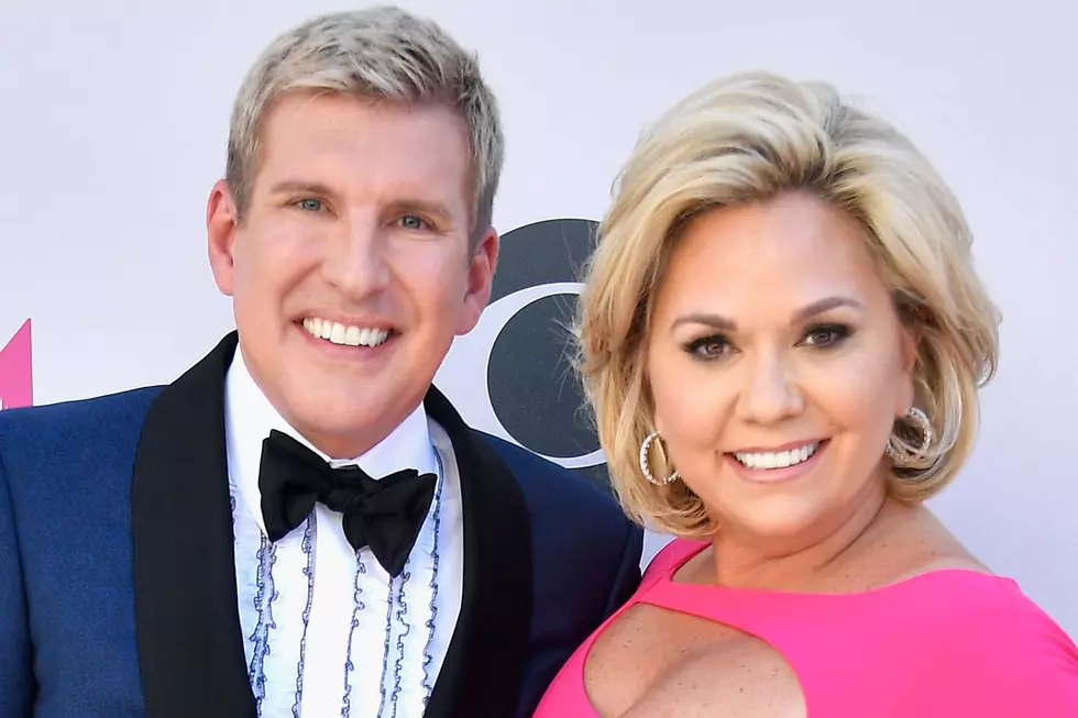 Arrest Warrants Issued for ‘Chrisley Knows Best’ Stars Todd and Julie