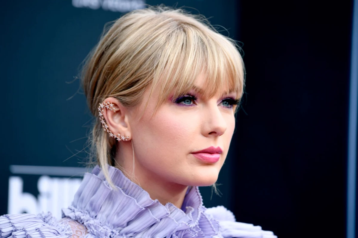 Taylor Swift 'Absolutely' Plans to Re-Record First Six Albums