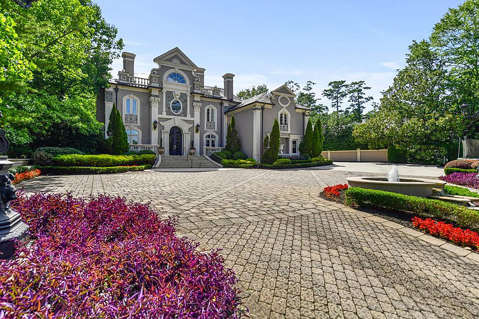 PICS: Kenny Rogers' Massive Atlanta Mansion Is Amazing!