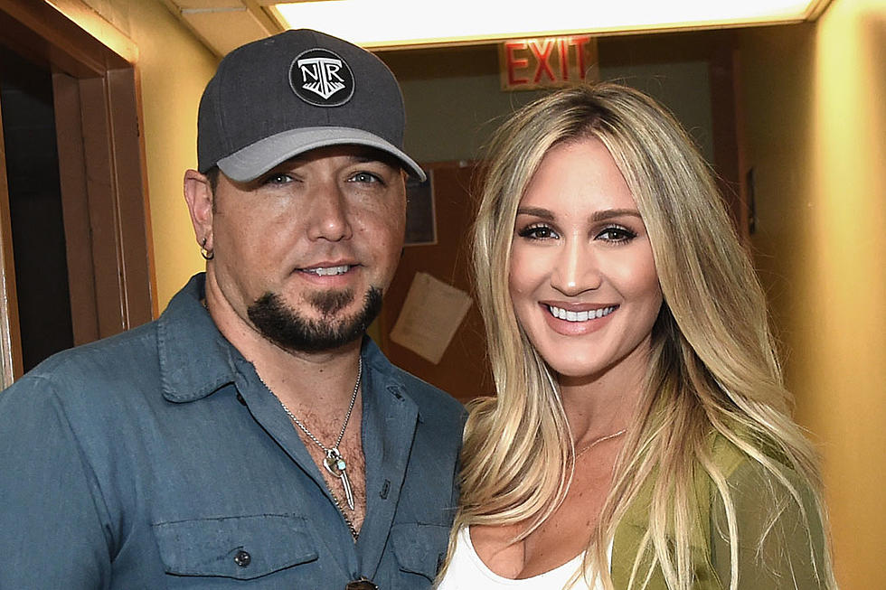 Jason Aldean’s Baby Girl With Her Hair in Pigtails Will Make Your Week