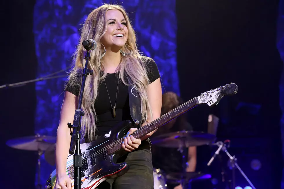 Lindsay Ell Featured On Rock Site Loudwire's 'Gear Factor'