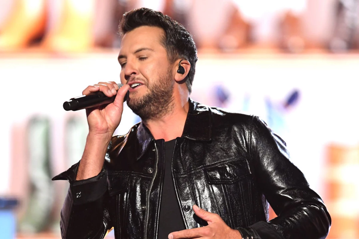 Luke Bryan to Help Grand Ole Opry Go Pink to Fight Breast Cancer