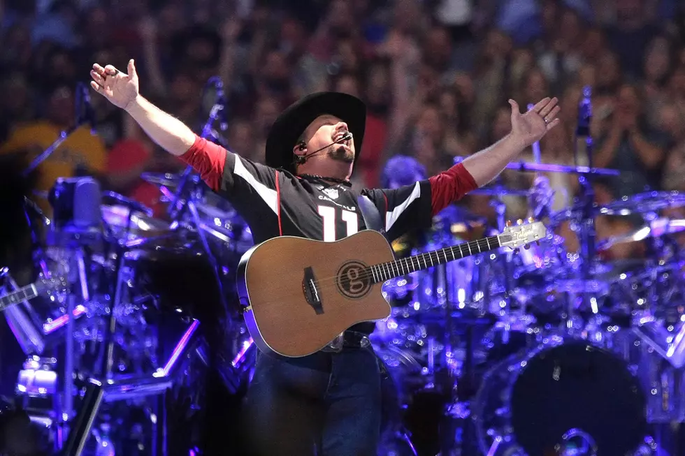 Garth Tells GNA What Jersey He Won&#8217;t Wear at Gillette Stadium