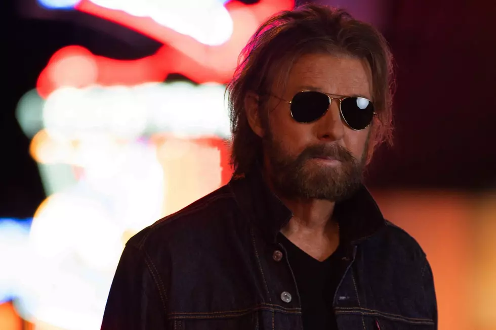 Ronnie Dunn Releases Moody Cover of Electric Light Orchestra’s ‘Showdown’ [Exclusive Premiere]